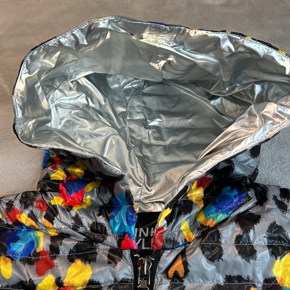 NWOT THINK ROYLN Quilted Puffer Poncho Size M/L - Picture 7 of 15